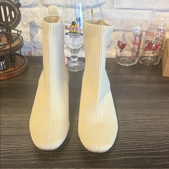 Joie Cream knit Ribbed Ankle Booties - Picture 2 of 6